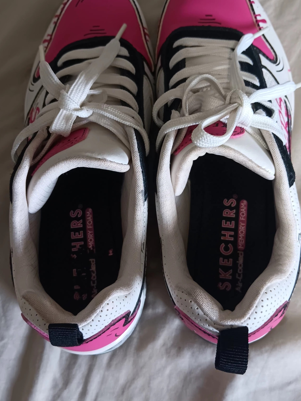 Skechers Women's Pink & White Athletic Sneakers